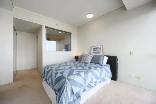 908/360 Marine Parade, Labrador, Qld 4215-Image