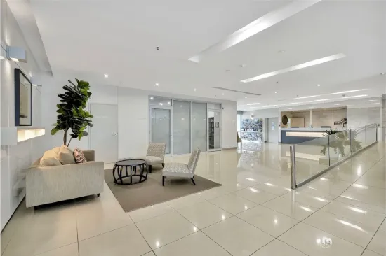 908/360 Marine Parade, Labrador, Qld 4215-Image