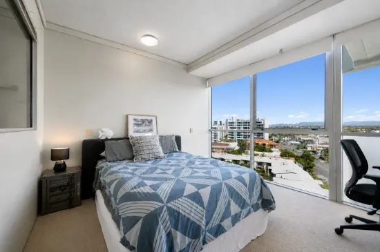 908/360 Marine Parade, Labrador, Qld 4215-Image