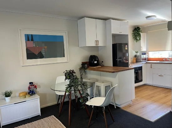 FLAT 3/20 Lucerne Avenue, Mornington, Vic 3931