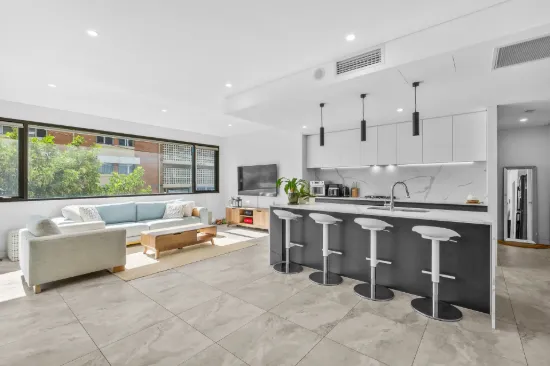 G02/98 River Terrace, Kangaroo Point, Qld 4169