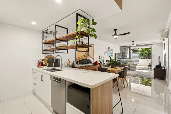 Lot104/25 Walsh Street, Milton, Qld 4064