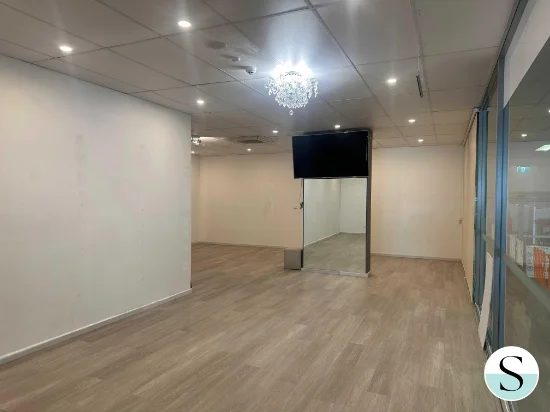 Suite 1, Shop 3/3 Mawson Close, Caves Beach, NSW 2281