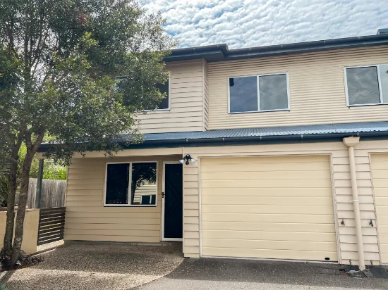 Unit 1/16 Green Street, Booval, Qld 4304
