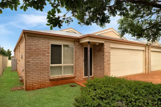 Unit 1/394 West Street, Kearneys Spring, Qld 4350