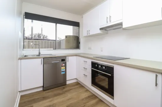 Unit 1/76 Buckley Ave, Mount Isa, Qld 4825