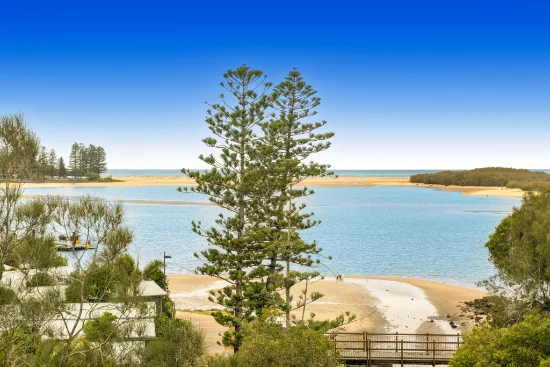 Unit 19/3 Landsborough Parade, Golden Beach, Qld 4551
