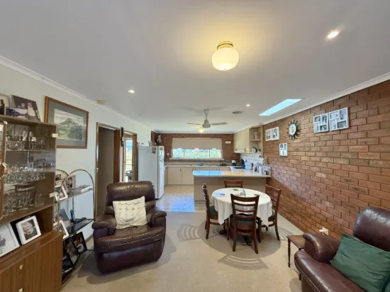 Unit 2/127 High Street, Cobram, Vic 3644-Image