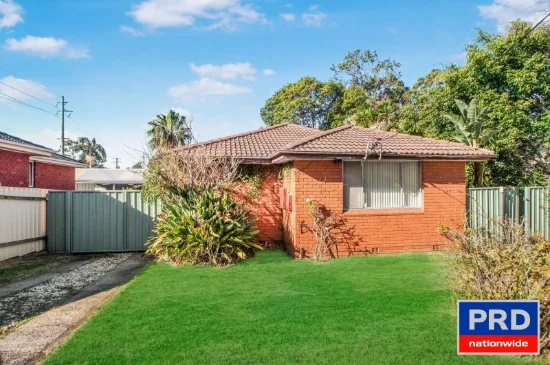 Unit 2/3 Rachel Crescent, Unanderra, NSW 2526