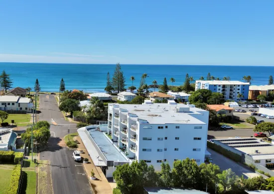 Unit 2/5 Whalley Street, Bargara, Qld 4670