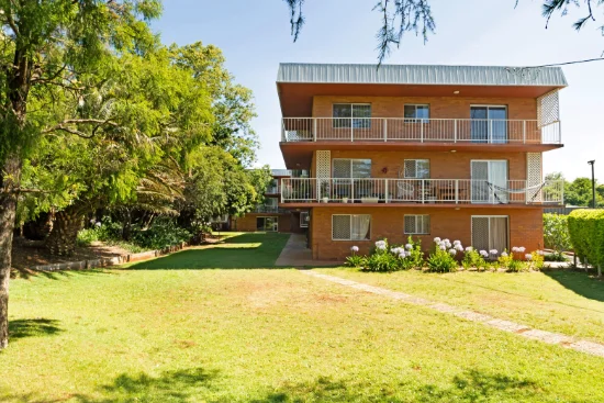 Unit 2/6 Scott Street, East Toowoomba, Qld 4350