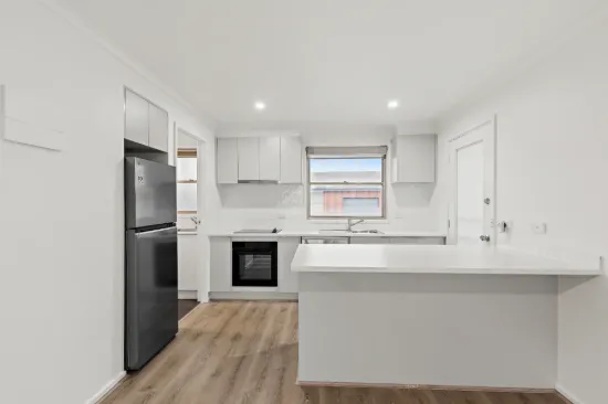 Unit 206 208/1 Wilsons Road, Whittington, Vic 3219