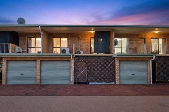 Unit 4/22 Fourth Avenue, Parkside, Qld 4825