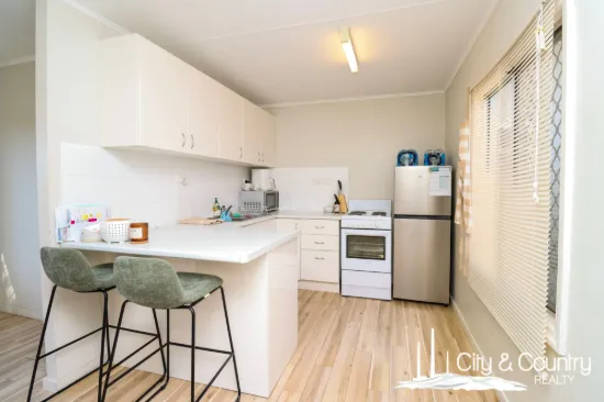 Unit 4/61 Joan Street, Mount Isa, Qld 4825