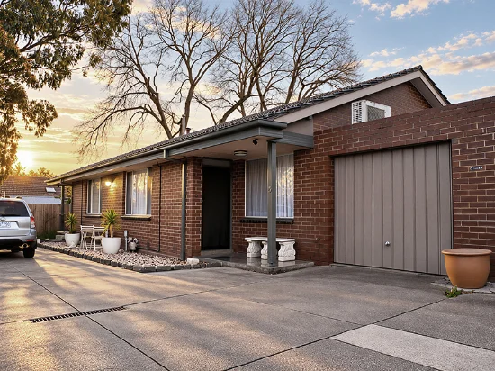 Unit 5/4 Simpsons Road, Box Hill, Vic 3128 - For Rent