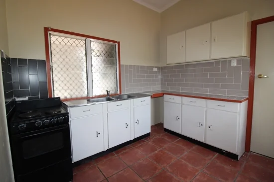 Unit 5/4 Thirteenth Ave, Mount Isa, Qld 4825