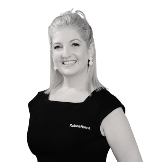 Cassie Evans - Real Estate Agent at Raine & Horne Mackay - Residential & Commercial Real Estate Agents