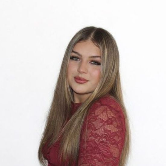Charli Paredes - Real Estate Agent at Living Prospect Real Estate - POINT COOK