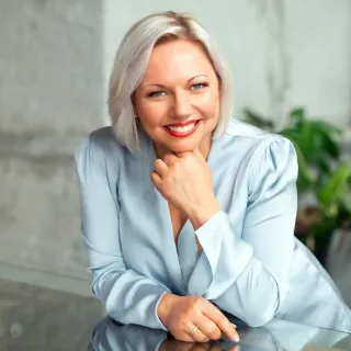 Sandy Taylor - Real Estate Agent