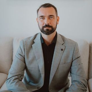 Luke McComb - Real Estate Agent