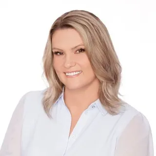 Alison  Farrell - Real Estate Agent