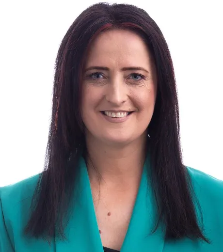 Amra Vojnikovic - Real Estate Agent at Leaf Asset Real Estate