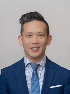 Ari Pobert - Real Estate Agent