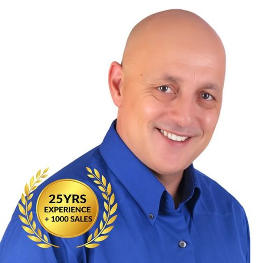 Wayne  Oweis - Real Estate Agent at Wisdom Realty - Runaway Bay