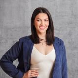 Danielle Wegener - Real Estate Agent From - Phillis Real Estate Queensland