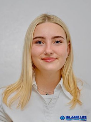 Darla Pavy - Real Estate Agent at Island Life Property Sales & Rentals - RUSSELL ISLAND
