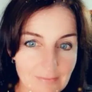 Wendy Harbeck - Real Estate Agent