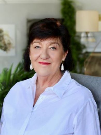 Mary-Lou Lloyd - Real Estate Agent at Chris Couper and Associates Hervey Bay - TORQUAY
