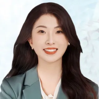 Minty Chen - Real Estate Agent