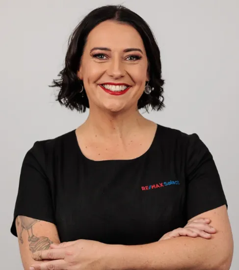 Nikita Kinnane - Real Estate Agent at RE/MAX Select - MACKAY
