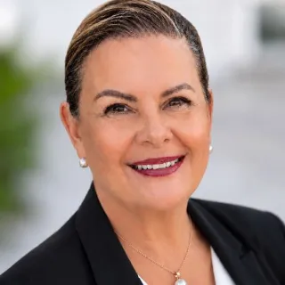 Alison Howell - Real Estate Agent
