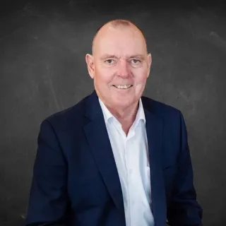 Peter  Lamont - Real Estate Agent