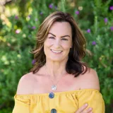 Bianca  McCann - Real Estate Agent From - Iconic Realty Group