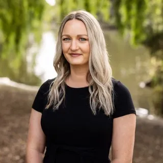 Zoe Mulquiney - Real Estate Agent
