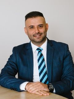 Vally Razko - Real Estate Agent