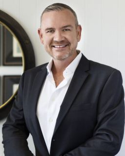 Vaughan  Keenan - Real Estate Agent