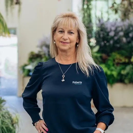 Vicki  Johnson - Real Estate Agent at Roberts Real Estate - Launceston
