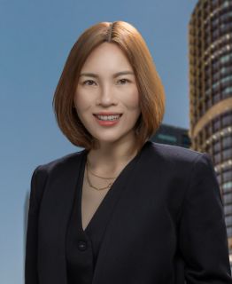 Vicky Le - Real Estate Agent