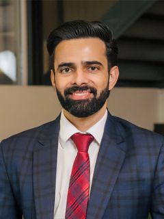 Vik Gill - Real Estate Agent