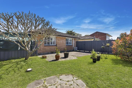 1/291 Ocean Beach Road, Umina Beach, NSW 2257