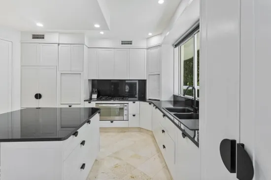 1/44 Tedder Avenue, Main Beach, Qld 4217-Image