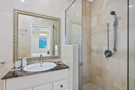 1/44 Tedder Avenue, Main Beach, Qld 4217-Image