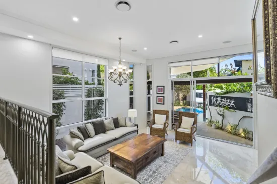 1/44 Tedder Avenue, Main Beach, Qld 4217-Image