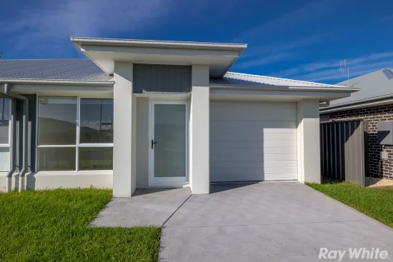 1/46 Iluka Boulevard, Forster NSW 2428-Image