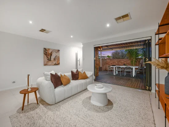 1/9 Baldwin Street, Como, WA 6152 - For Sale