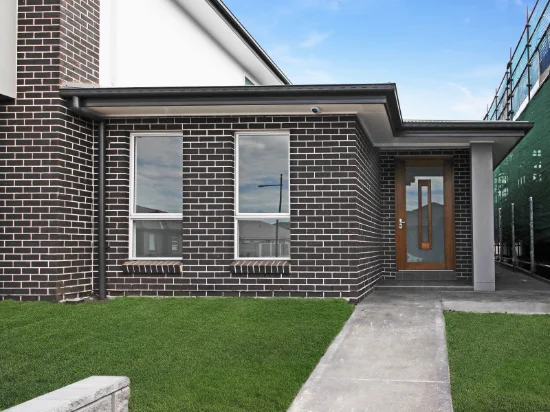 1 Gruen Place, Oran Park, NSW 2570